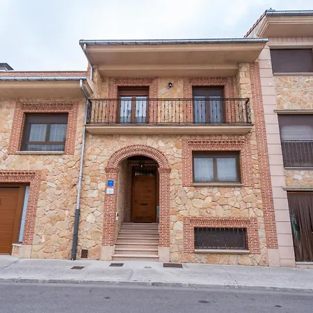 La Casona De *